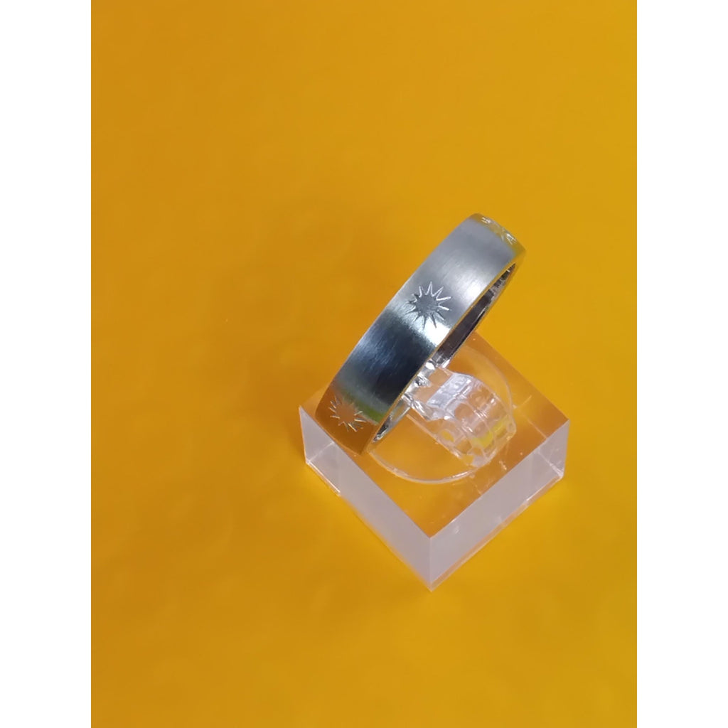 Elegant Vintage Handcrafted Stainless Steel Starburst Ring Size 12.25 - 6.2 grams -New-Old-Stock 6mm Wide - 2mm Thick