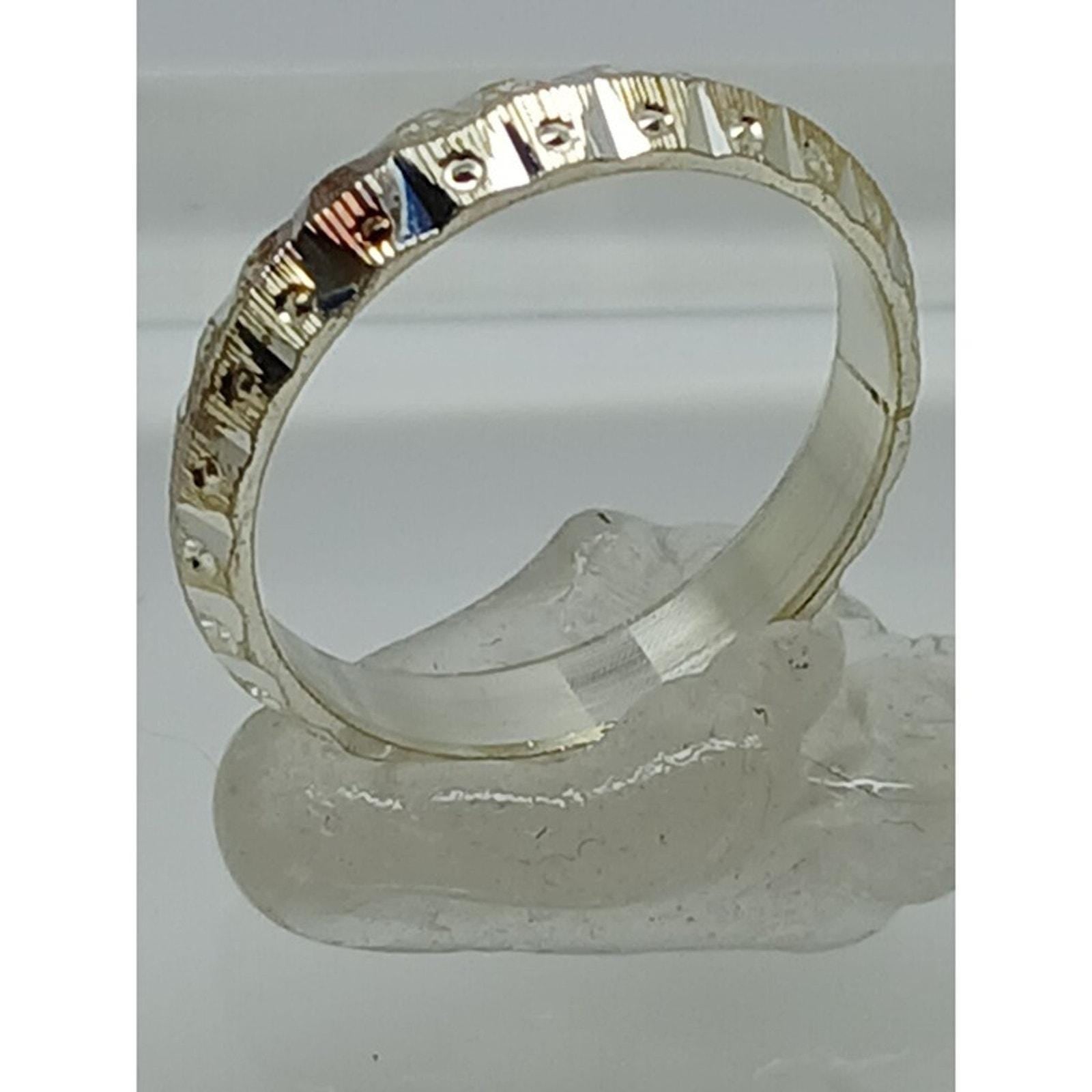 Vintage Diamond-Cut Sterling Silver Wedding Band Ring (Size 8.25)