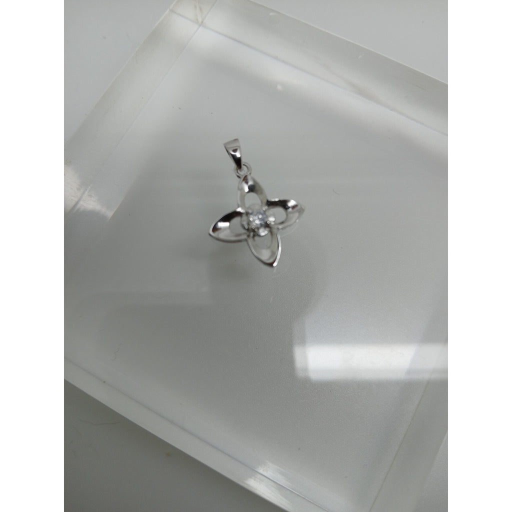 1990's Vintage Sterling Silver Simulated Diamond 4 Leaf Clover Pendant New Rare - HoneyThomas.com
