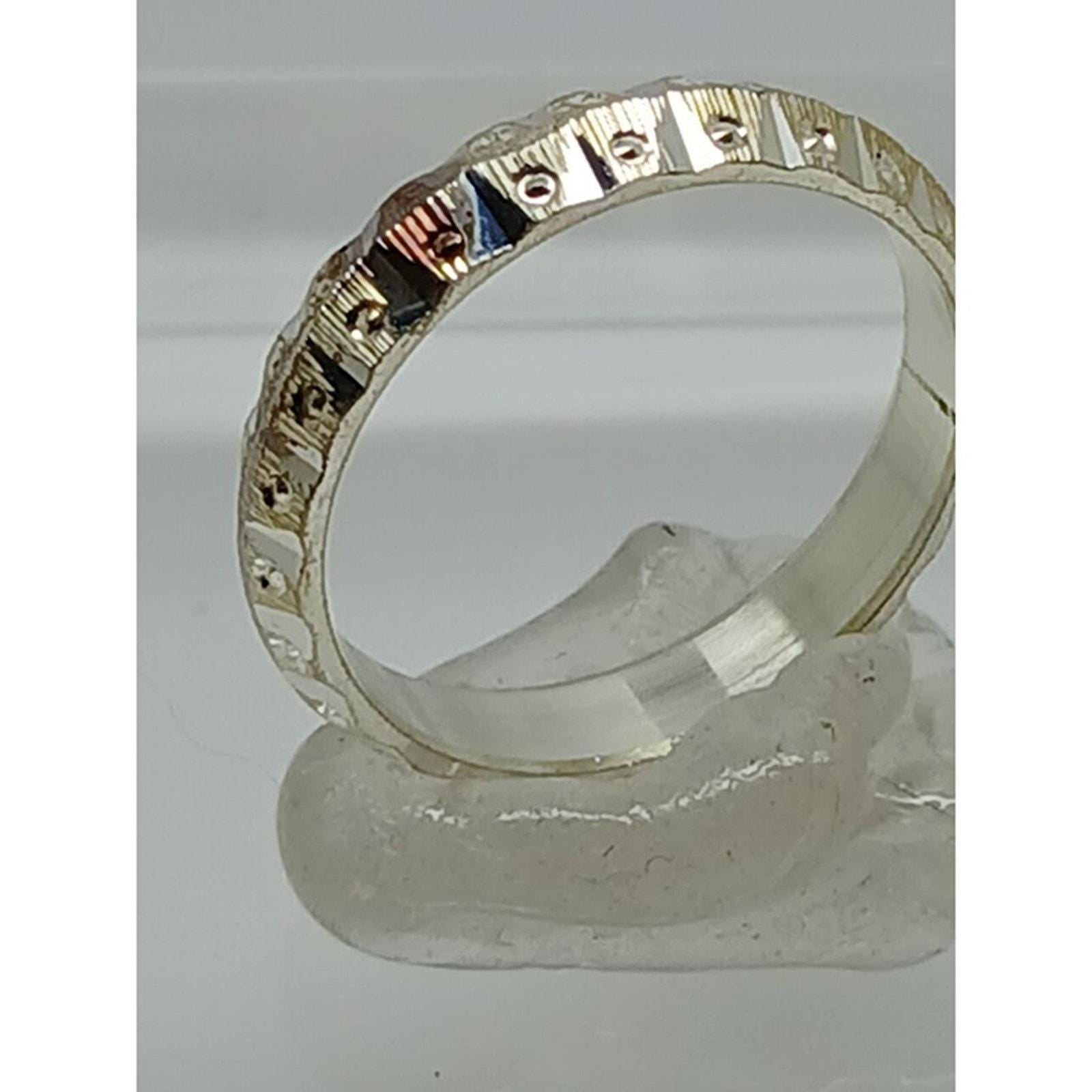 Vintage Diamond-Cut Sterling Silver Wedding Band Ring (Size 8.25)