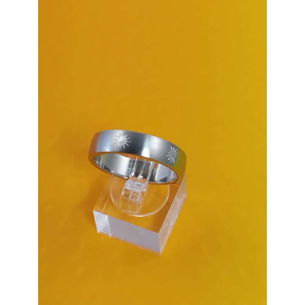Elegant Vintage Handcrafted Stainless Steel Starburst Ring Size 12.25 - 6.2 grams -New-Old-Stock 6mm Wide - 2mm Thick