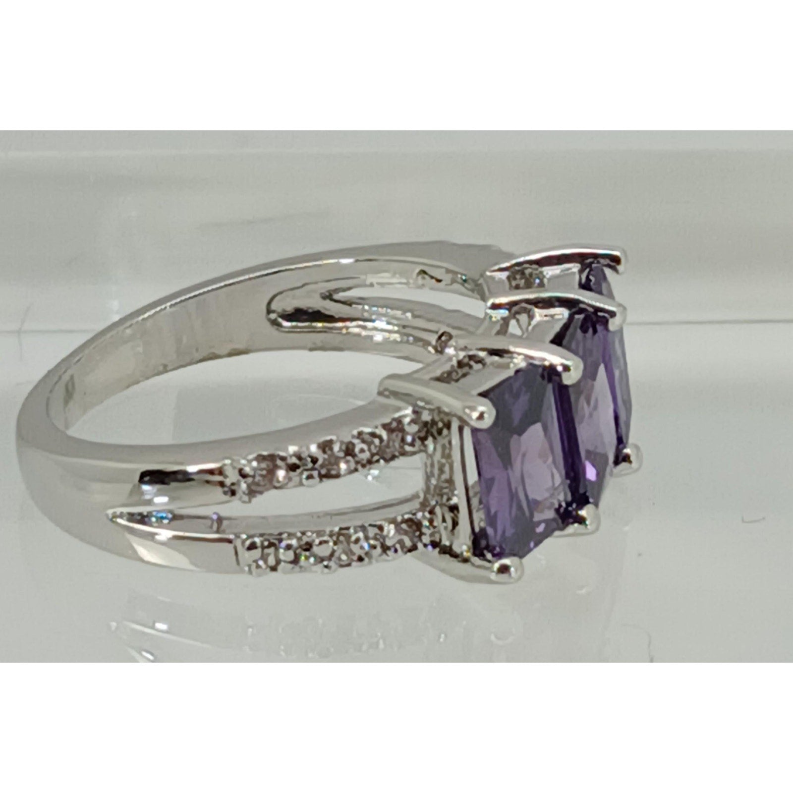 Vintage Ring Size 7.25 Silver Tone White Gold Plated Purple Sim Diamond CZ