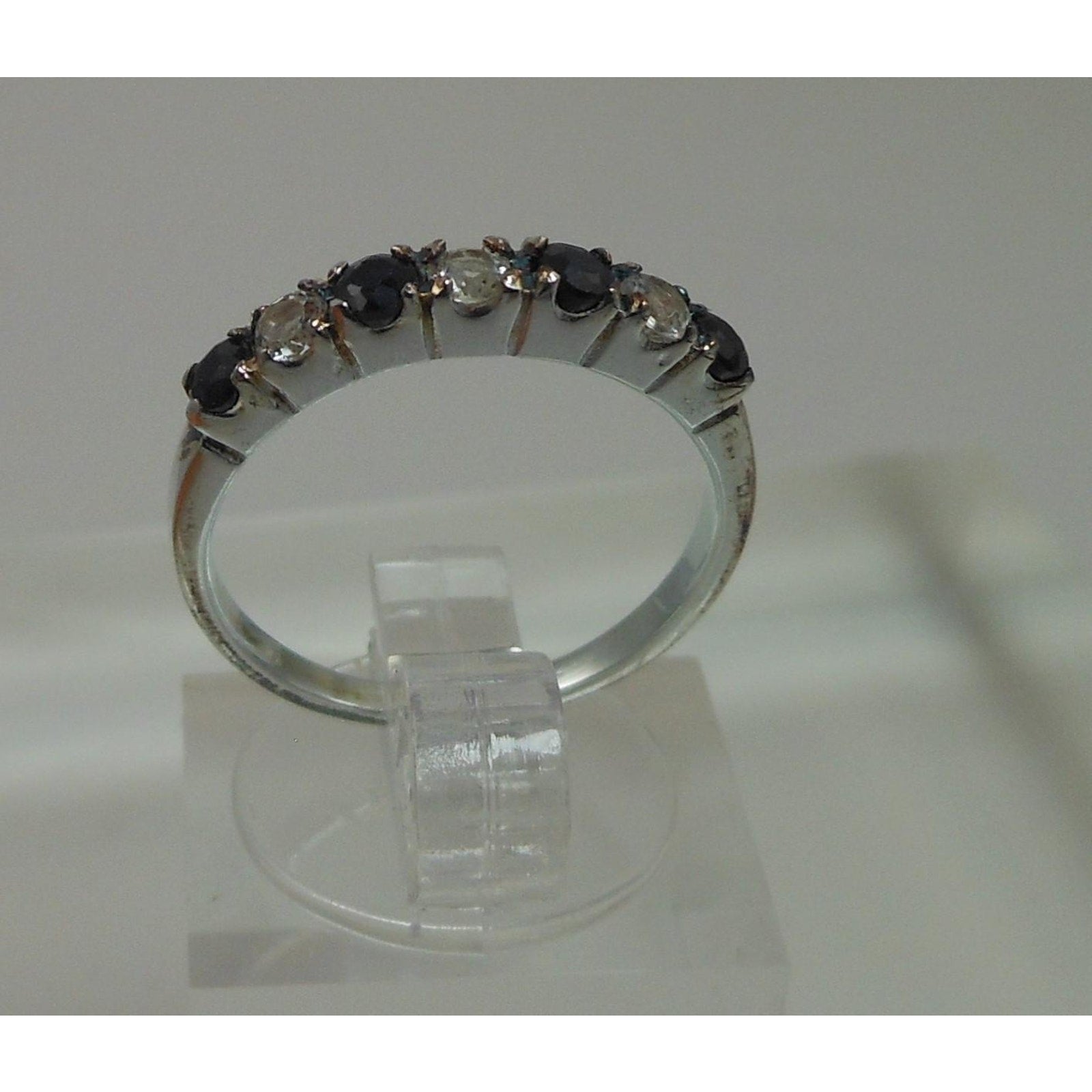 Elegant Vintage Sterling Silver Ring Green Emerald CZ Simulated Diamond - Size 6 - HoneyThomas.com