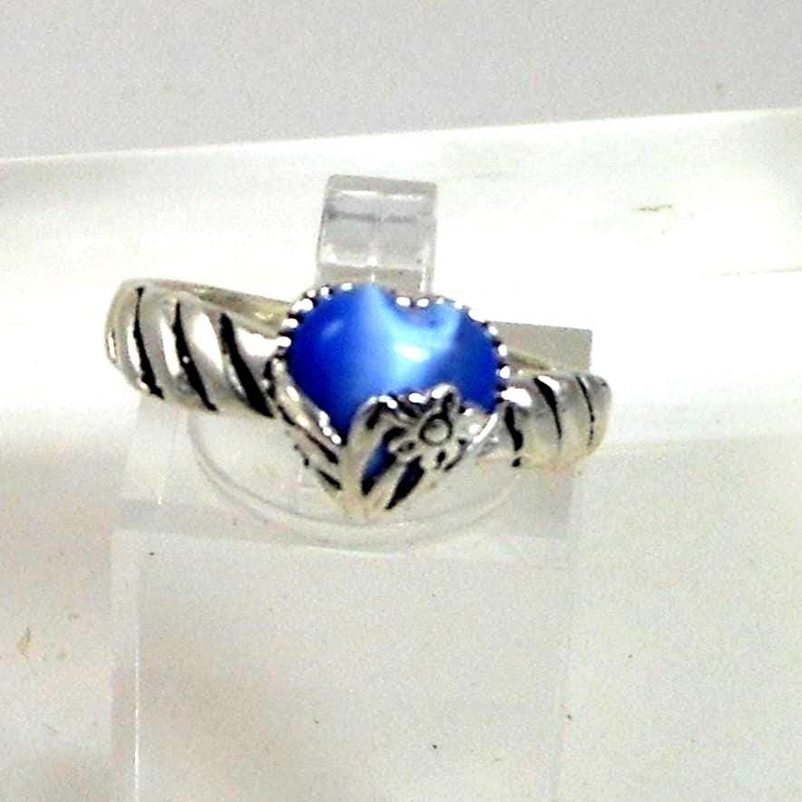 Vintage Designer Sterling Silver Blue Cat's Eye Heart Ring Size 8.25 Chrysoberyl