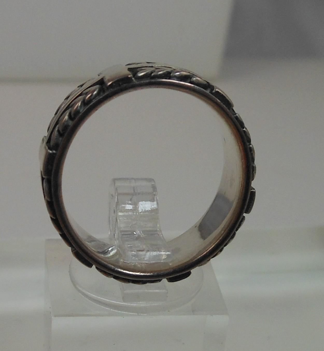 925 Oxidized Sterling Silver Celtic Weave Cross Ring - Vintage 8mm Wide Band, Size 8