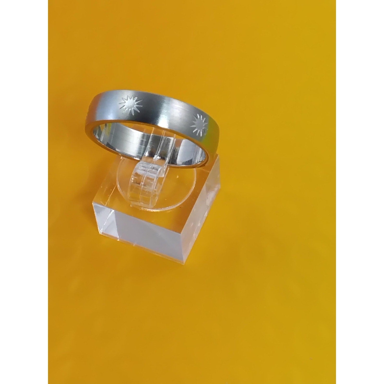Elegant Vintage Quality Handcrafted Stainless Steel Starburst Ring Size 12.25 - HoneyThomas.com