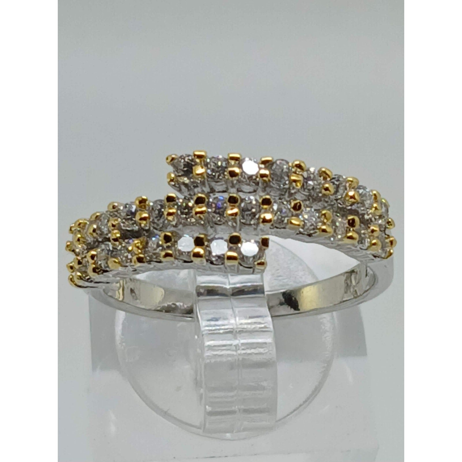 Elegant Vintage White Yellow Gold Plated Cocktail Sim Diamond CZ Ring Size 7 - HoneyThomas.com