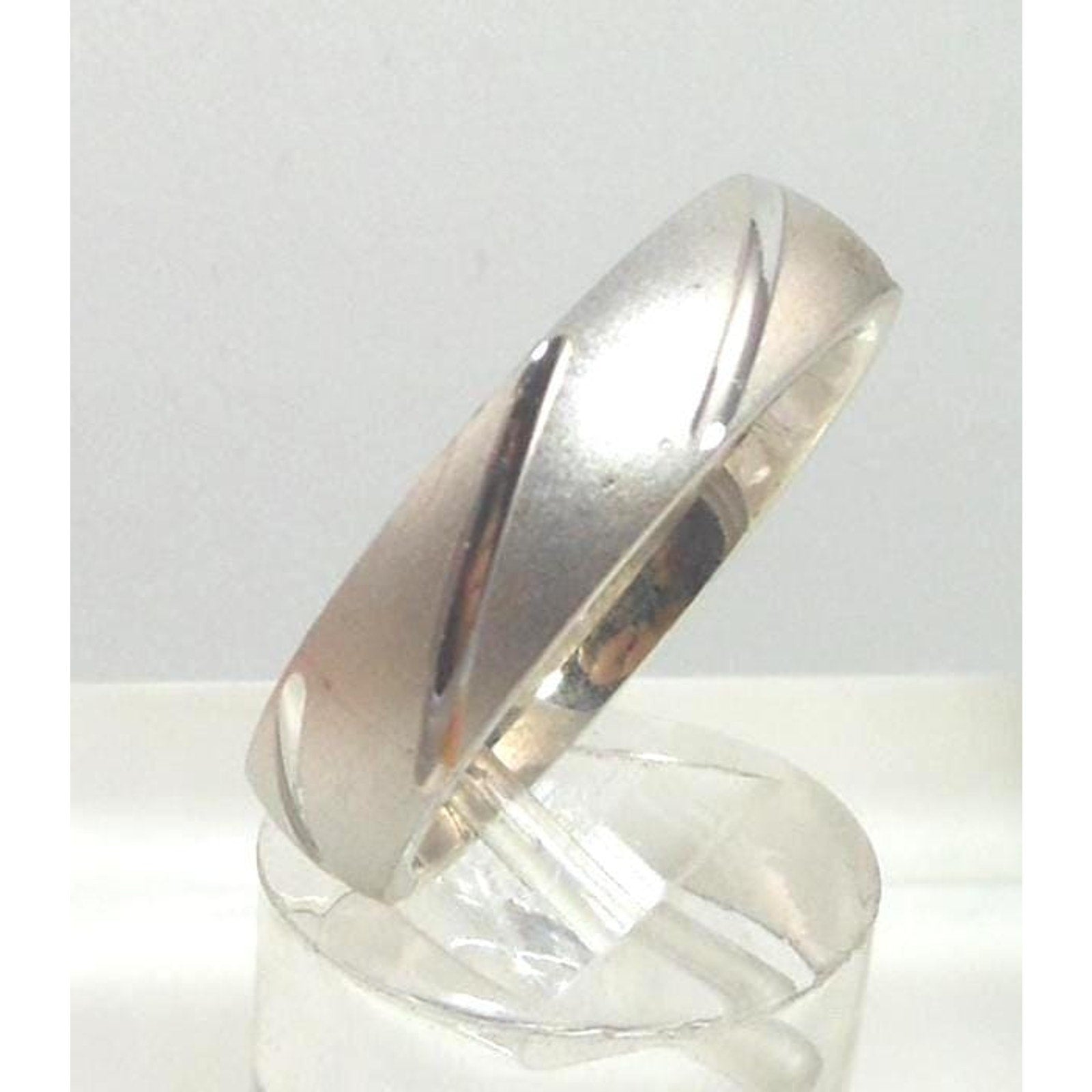 Elegant Vintage Sterling Silver Wedding Band 5mm Thailand, Size 10, 6.7grams - HoneyThomas.com