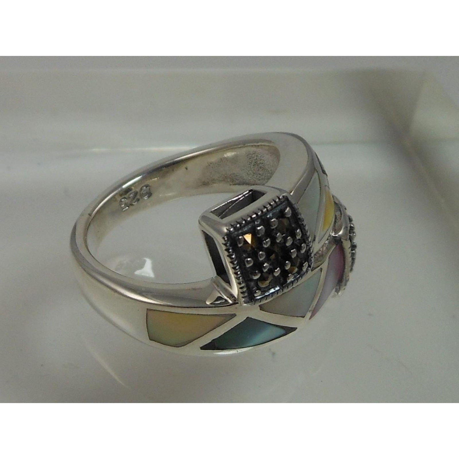 Stunning Vintage 1990's Sterling Silver Mother of Pearl Marcasite Ring Size 5 - HoneyThomas.com