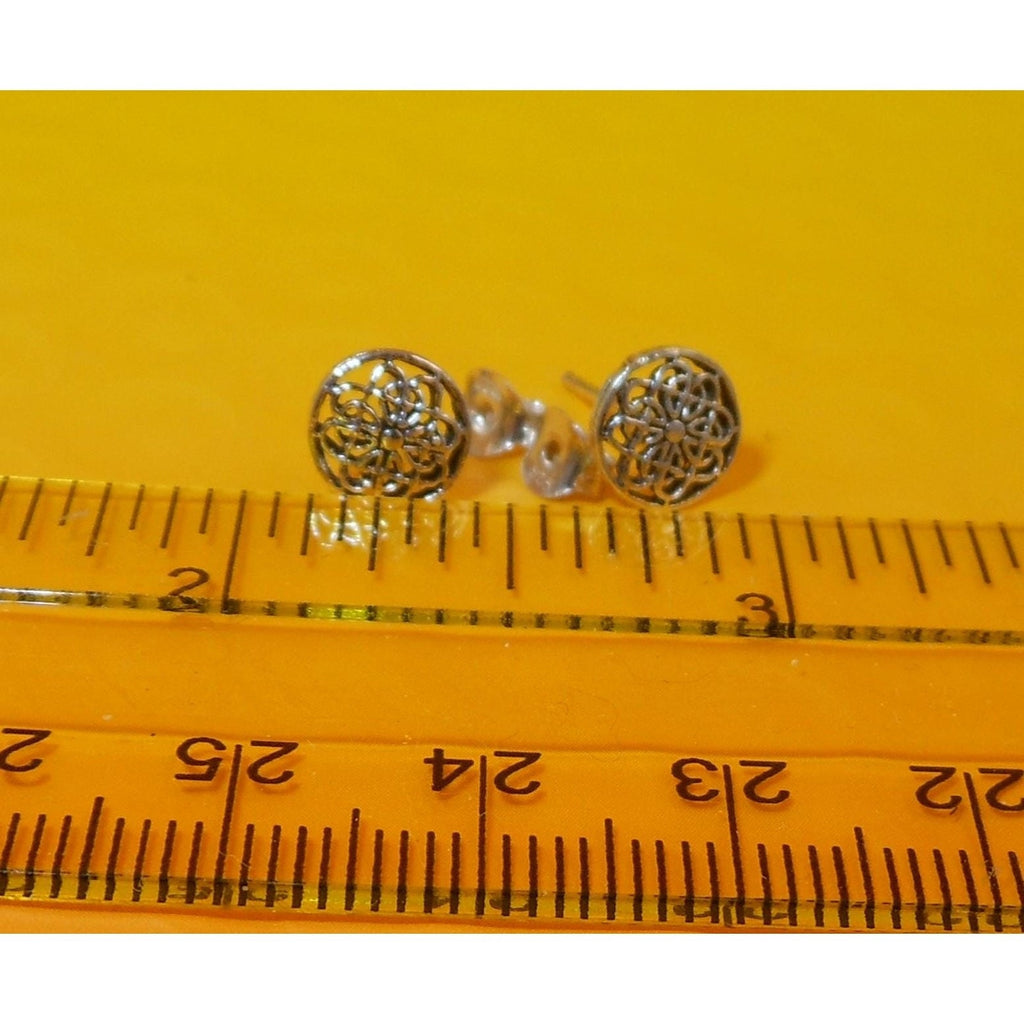 Vintage Sterling Silver Celtic Circle Symbol Stud Earrings Thailand New Old Stoc - HoneyThomas.com