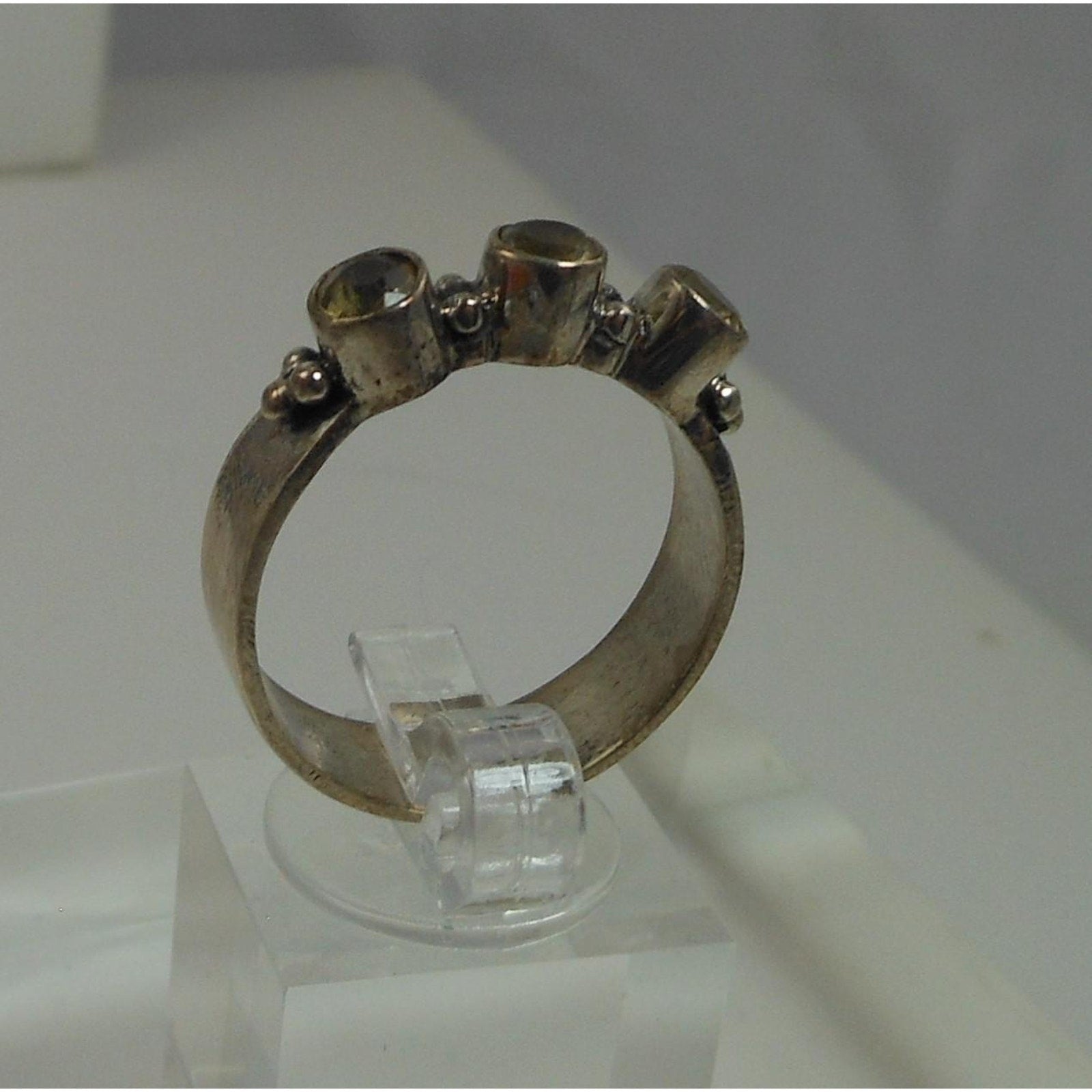 925 Sterling Silver Bali Design Ring Size 9.5 Vintage 3-Stone Balinese Style - HoneyThomas.com
