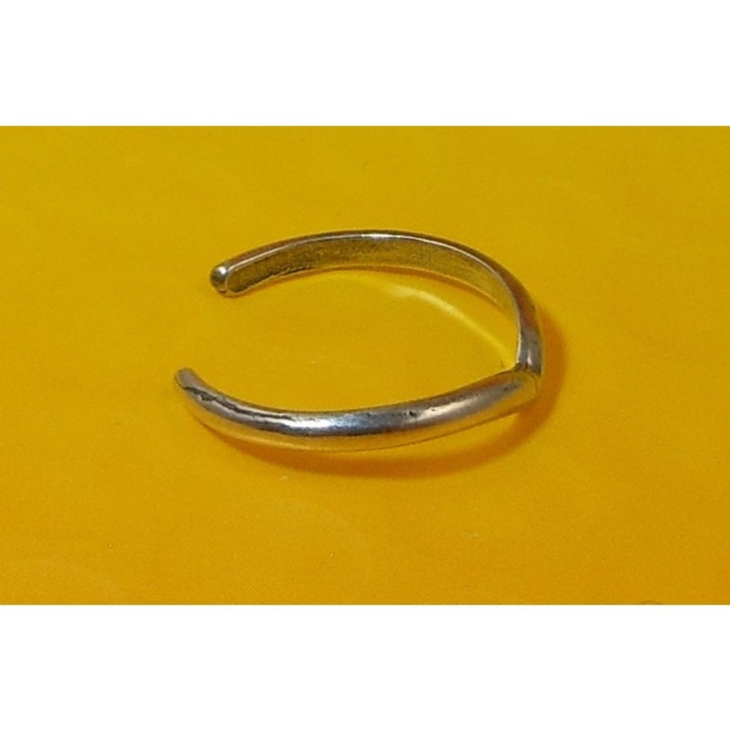 Vintage Sterling Silver V-Dip Toe Ring, Thai Made NOS, Delicate 2mm Band, Sexy - HoneyThomas.com