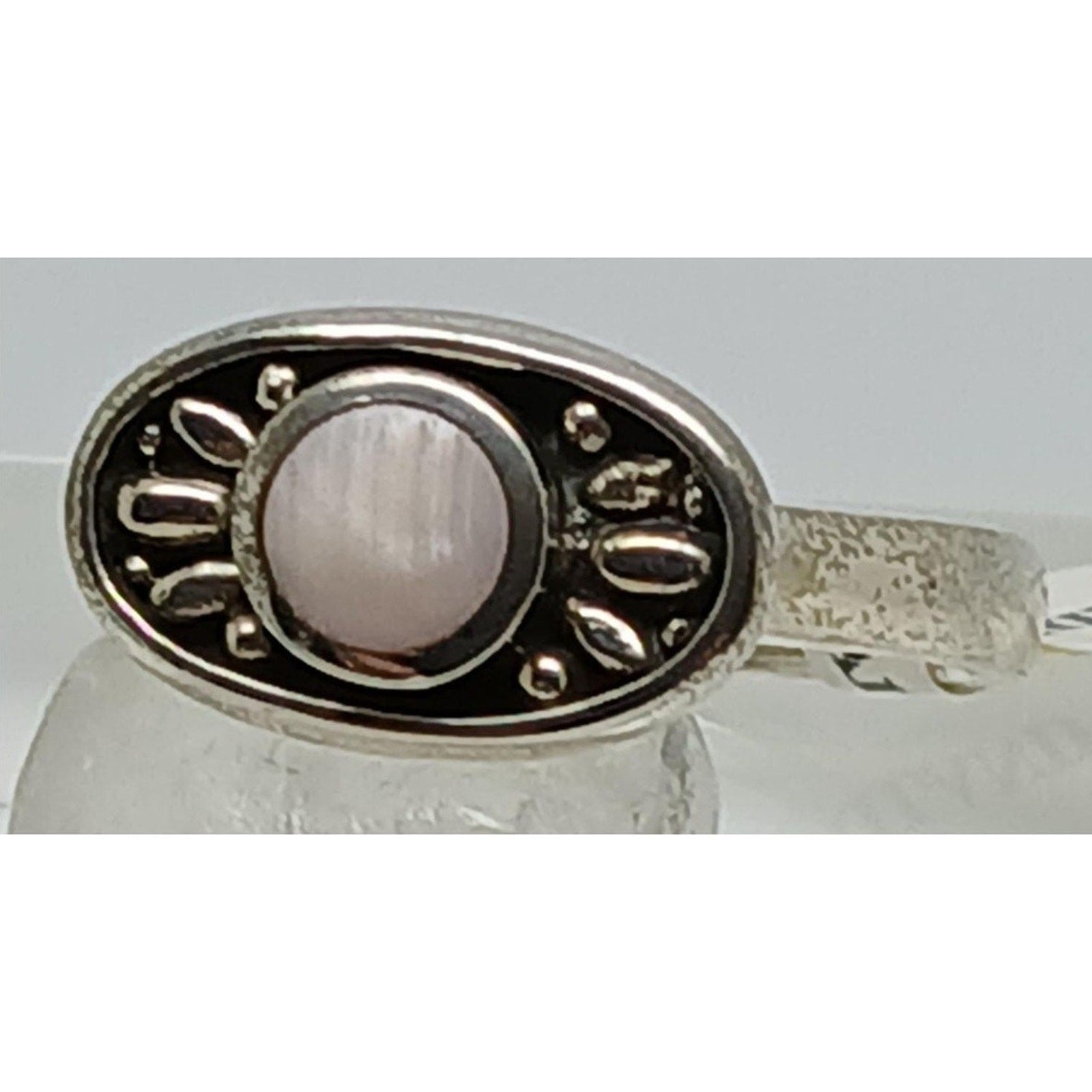 Vintage 1990's Mother of Pearl Designer Signed Sterling Silver Ring Size 7 Rare