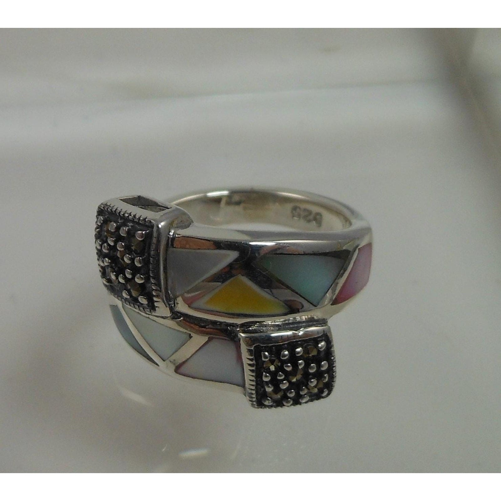Stunning Vintage 1990's Sterling Silver Mother of Pearl Marcasite Ring Size 5 - HoneyThomas.com