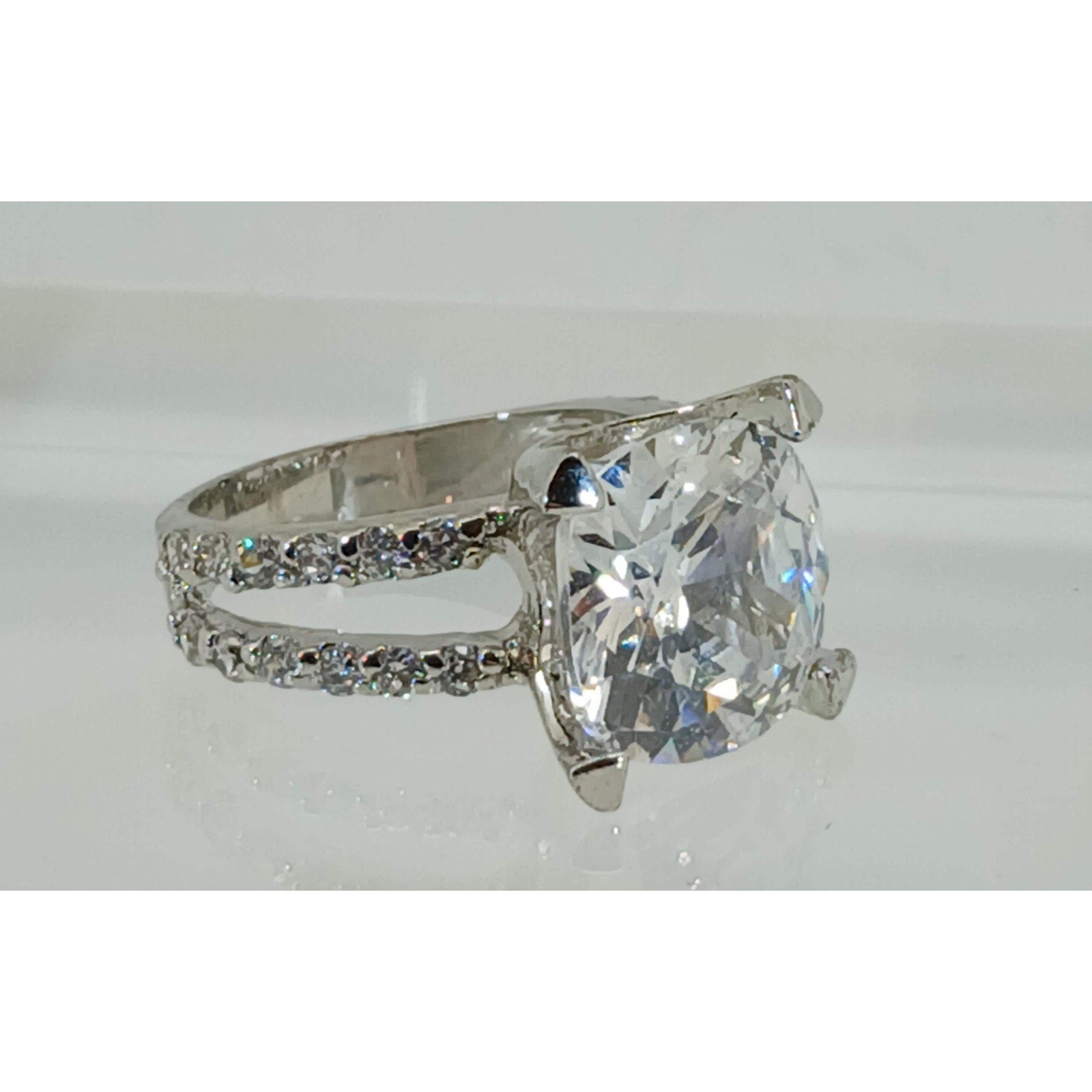 Vintage Ring Size 7 Silver Tone White Gold GP CZ Diamond Cocktail