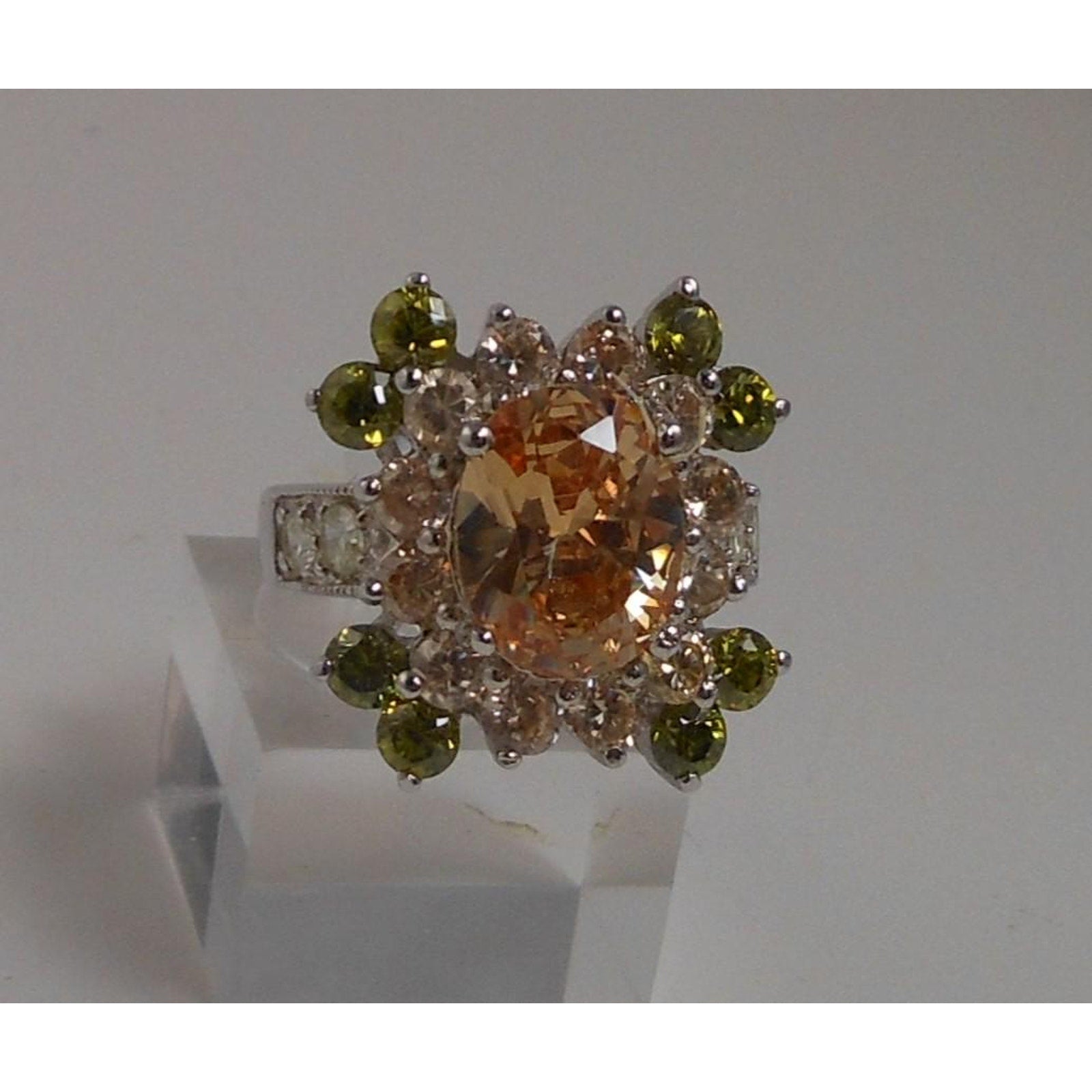 Vintage Sterling Silver Cocktail Ring Sparkly Sim Diamonds Thailand Size 7.25